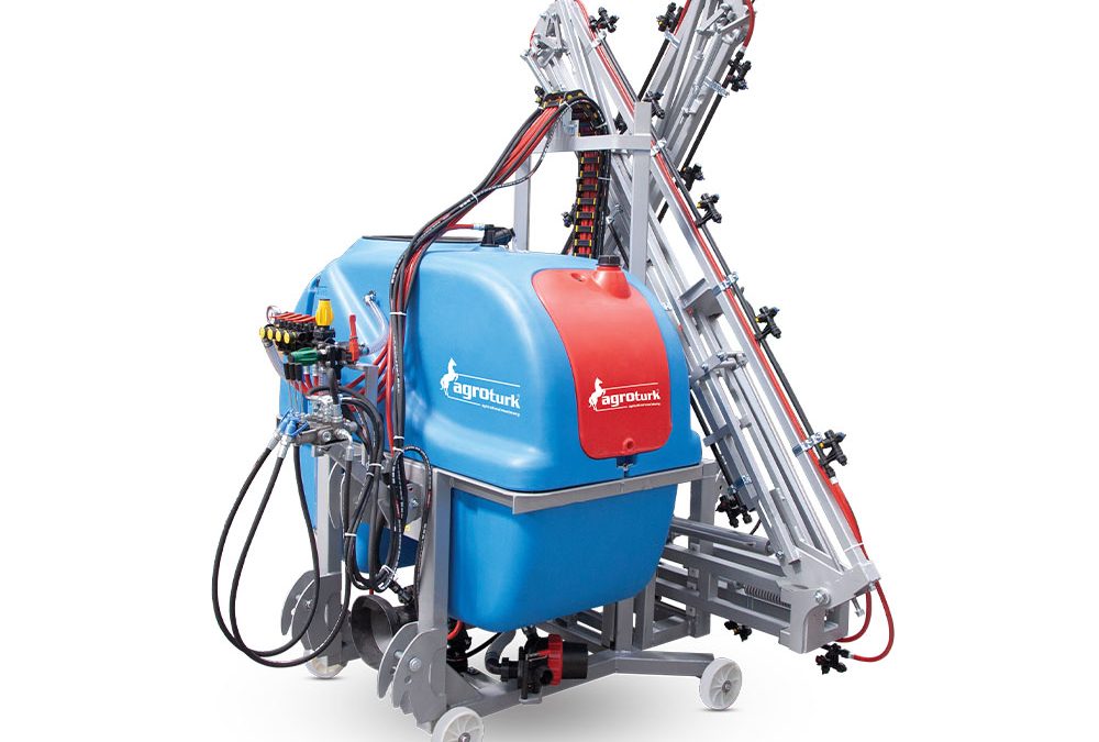 HYDRAULIC LIFT AUTOMATIC FIELD SPRAYER